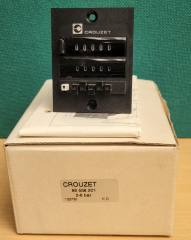 Crouzet 89538201 Pneumatic impulse counter, 5 digit, with pre-selection (clearance)