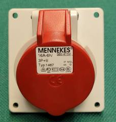 MENNEKES 1467 Panel mounted socket, 16A 4 pole, 400V, IP44, red (clearance)