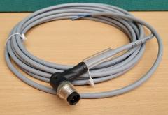 Pepperl-Fuchs V1S-W-5M-PUR (109436) M12 4-pin male right-angle, 5m PUR cable (clearance)