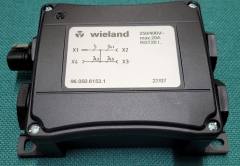 Wieland 96.050.6153.1 RST20I5B 3A1 F VG 4SW distributor, 5 pole, 1 in - 3 out, black (clearance)